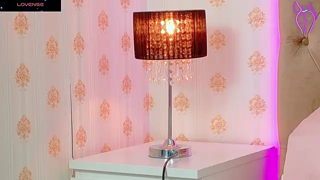 Snapshot of CoraVex chatting on 10-10-25, 04:22 CoraVex online show from 10-10-25, 04:22