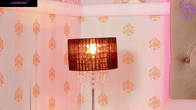 Snapshot of CoraVex chatting on 10-23-25, 04:12 CoraVex online show from 10-23-25, 04:12