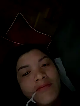 Snapshot of Lucie-pusy chatting on 11-27-25, 06:59 Lucie-pusy online show from 11-27-25, 06:59