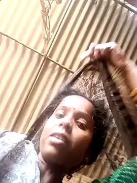 Snapshot of Km_kalpna chatting on 09-22-25, 04:03 Km kalpna online show from 09-22-25, 04:03