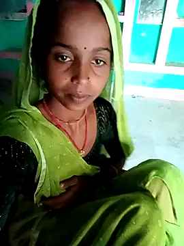 Snapshot of Km_kalpna chatting on 10-12-25, 04:44 Km kalpna online show from 10-12-25, 04:44