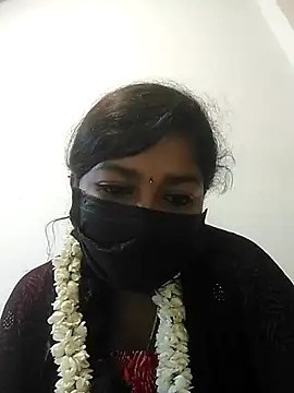 TAMIL AMMUKUTTYY online show from 10-10-25, 07:51