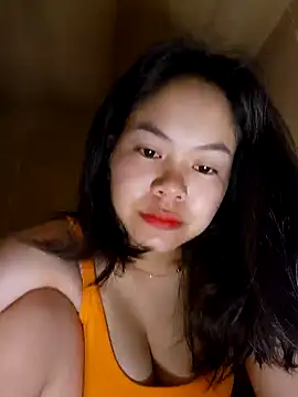 Snapshot of CicumBae chatting on 09-17-25, 10:33 CicumBae online show from 09-17-25, 10:33