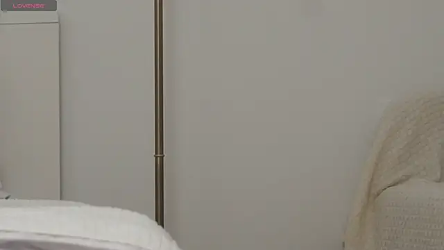 adisson fox online show from 12-20-25, 07:04