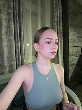 MissOyee online show from 02-08-26, 07:17