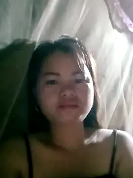 emly-xinh18 online show from 10-08-25, 07:11