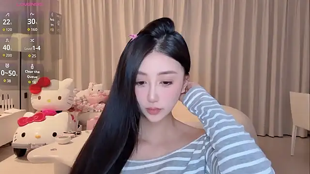 Snapshot of Melody-11 chatting on 10-27-25, 10:36 Melody-11 online show from 10-27-25, 10:36