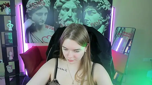 LisaMitchell online show from 11-08-25, 02:56