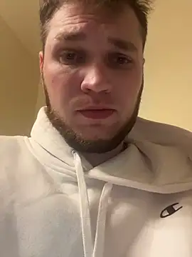 Snapshot of Matthew23Z chatting on 11-20-25, 03:23 Matthew23Z online show from 11-20-25, 03:23