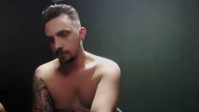 guesswhatbitch online show from 10-15-25, 07:25