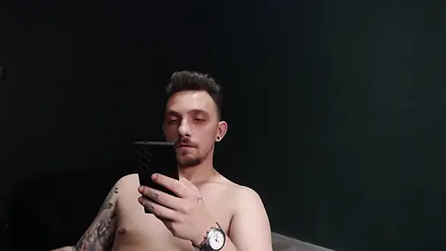 guesswhatbitch online show from 10-16-25, 07:31