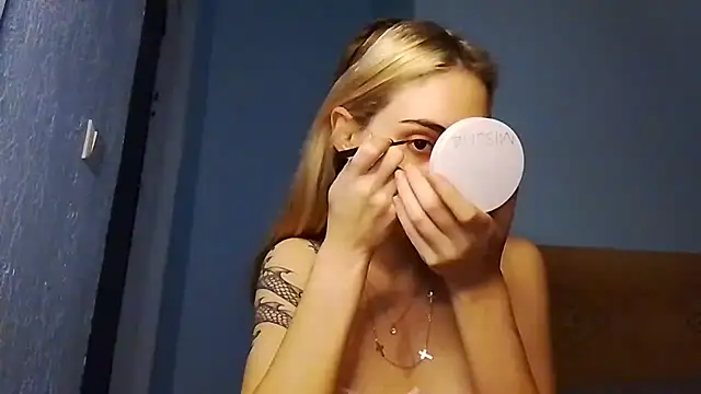 lesyawhite online show from 11-21-25, 02:27