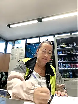 bichota85 online show from 10-07-25, 10:12