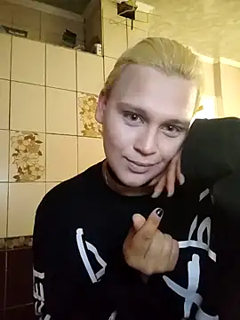 Snapshot of MargoShein chatting on 09-22-25, 11:34 MargoShein online show from 09-22-25, 11:34