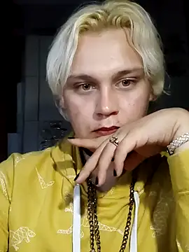 Snapshot of MargoShein chatting on 09-25-25, 09:29 MargoShein online show from 09-25-25, 09:29