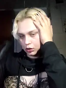 Snapshot of MargoShein chatting on 10-14-25, 08:42 MargoShein online show from 10-14-25, 08:42