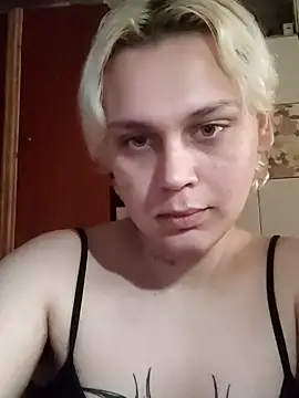 Snapshot of MargoShein chatting on 10-24-25, 09:38 MargoShein online show from 10-24-25, 09:38