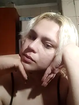 Snapshot of MargoShein chatting on 10-25-25, 09:50 MargoShein online show from 10-25-25, 09:50