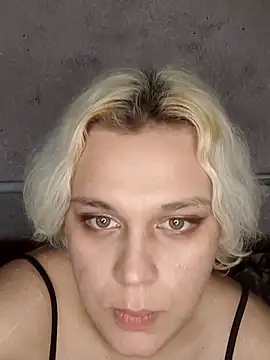 Snapshot of MargoShein chatting on 11-04-25, 10:25 MargoShein online show from 11-04-25, 10:25