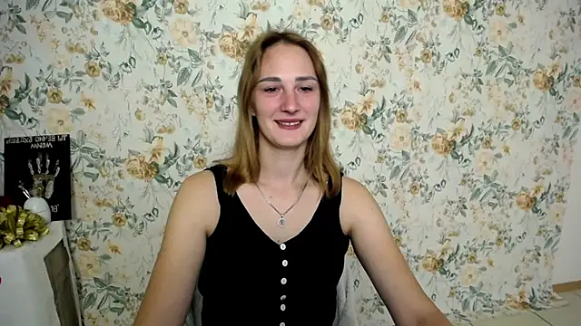 Milana Cutie  online show from 09-23-25, 05:54