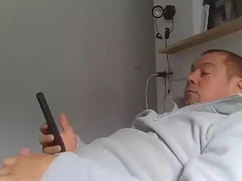 hugoboys4576 online show from 10-28-25, 11:14