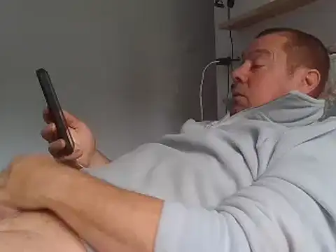 hugoboys4576 online show from 10-29-25, 11:23