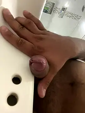 Snapshot of futsam653 chatting on 10-14-25, 08:37 futsam653 online show from 10-14-25, 08:37