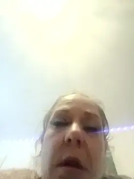 Snapshot of curvybabe88 chatting on 12-16-25, 05:07 curvybabe88 online show from 12-16-25, 05:07