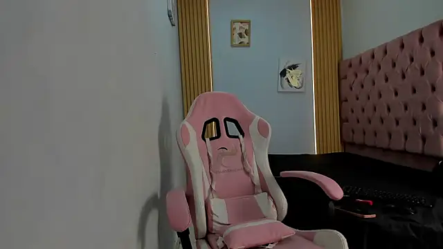 Naomis 35 online show from 10-09-25, 07:56