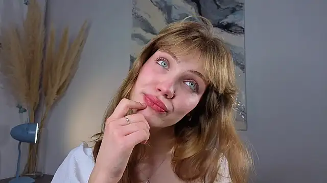 pienaple online show from 10-09-25, 05:27