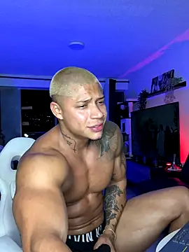 Snapshot of DiagoRockfield chatting on 11-01-25, 11:18 DiagoRockfield online show from 11-01-25, 11:18