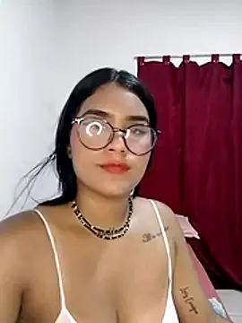 Renata Zoe online show from 10-29-25, 06:31