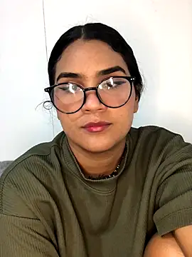 Renata Zoe online show from 11-29-25, 01:19