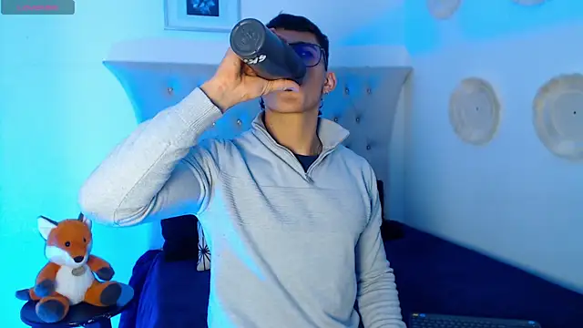 SalvadorFit online show from 11-04-25, 08:41