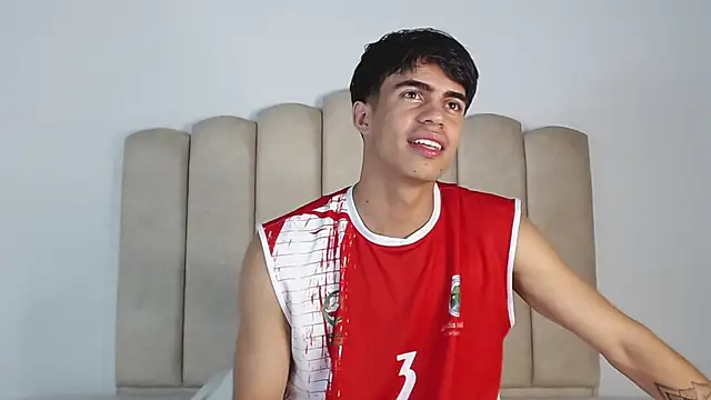 cody pipper  online show from 11-20-25, 03:39