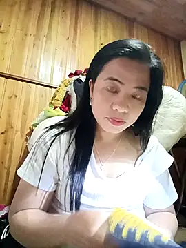 Snapshot of tulipsexy chatting on 10-25-25, 02:08 tulipsexy online show from 10-25-25, 02:08