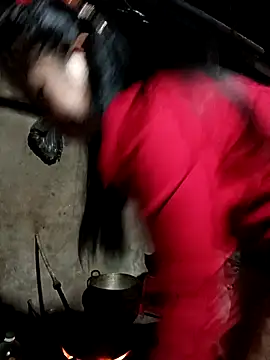 Snapshot of tulipsexy chatting on 11-04-25, 11:15 tulipsexy online show from 11-04-25, 11:15