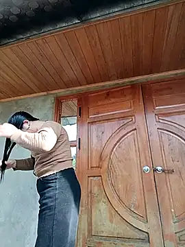 Snapshot of tulipsexy chatting on 11-14-25, 07:51 tulipsexy online show from 11-14-25, 07:51