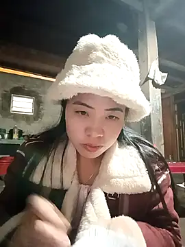 Snapshot of tulipsexy chatting on 11-21-25, 01:04 tulipsexy online show from 11-21-25, 01:04