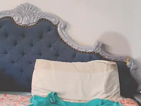 Lilmisafrica25 online show from 09-25-25, 05:33