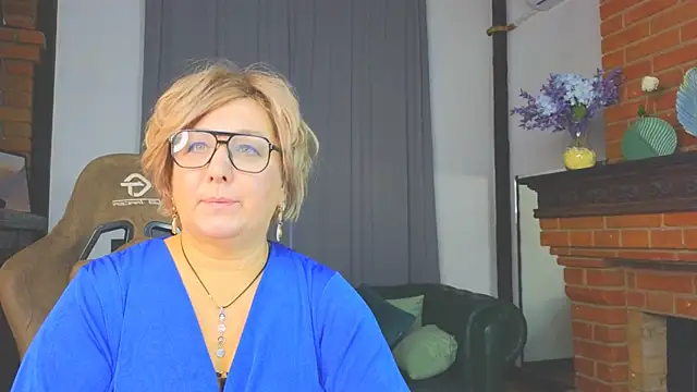 Marta Wils online show from 11-18-25, 05:23