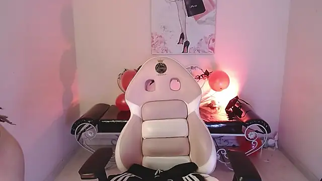 gaby angel  online show from 11-19-25, 07:47