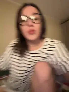 DeliceMaya online show from 09-26-25, 02:21