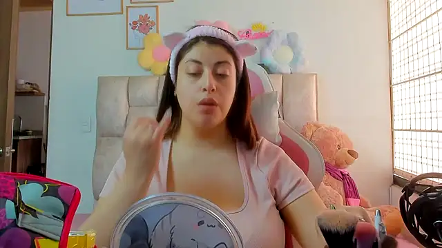 queenalexxa111 online show from 12-19-25, 05:09