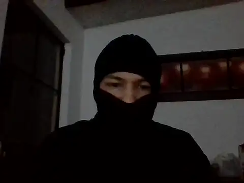 Snapshot of El_awo_ chatting on 09-21-25, 04:47 El awo online show from 09-21-25, 04:47