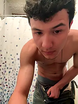 Snapshot of El_awo_ chatting on 10-14-25, 04:13 El awo online show from 10-14-25, 04:13