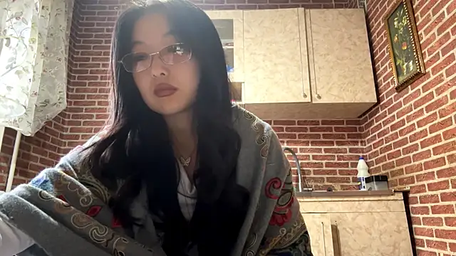 EmmaLeexth online show from 10-07-25, 10:45