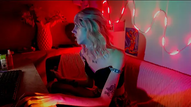 AlexNaughty14 online show from 10-19-25, 08:26