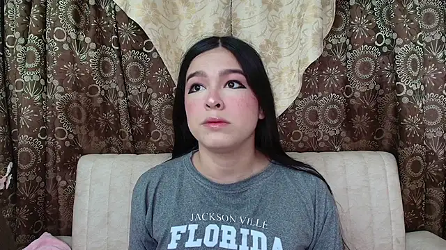 Snapshot of Dulcee_1 chatting on 10-16-25, 11:11 Dulcee 1 online show from 10-16-25, 11:11