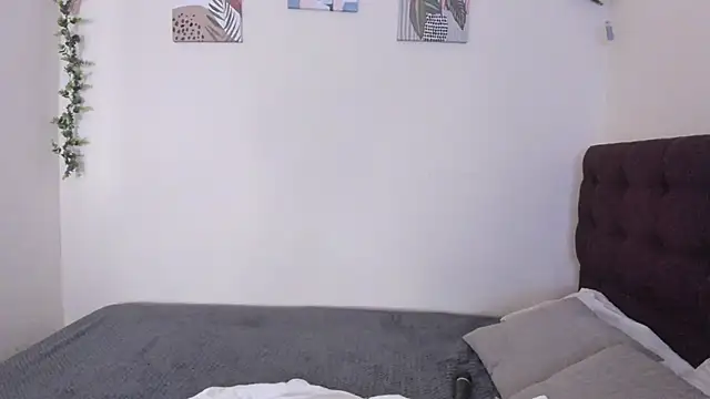 Snapshot of Dulcee_1 chatting on 12-16-25, 11:15 Dulcee 1 online show from 12-16-25, 11:15